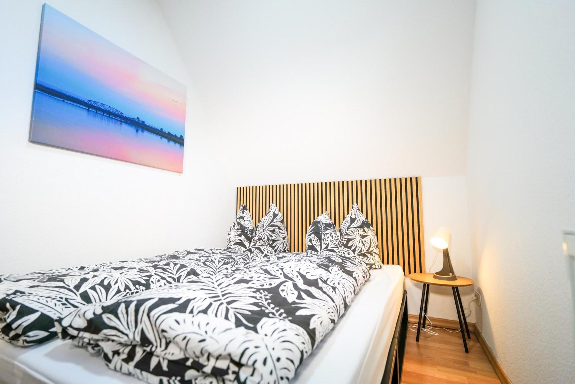 Ferienwohnungen Meerfarbig Zingst - Haustierfrei -Terrasse Mit Strandkorb Oder Balkon - E-Ladesaeule - Parkplatz - Wlan - Fahrradschuppen - Waschtrockner - Ruhig Und Zentral - Nichtraucher Εξωτερικό φωτογραφία