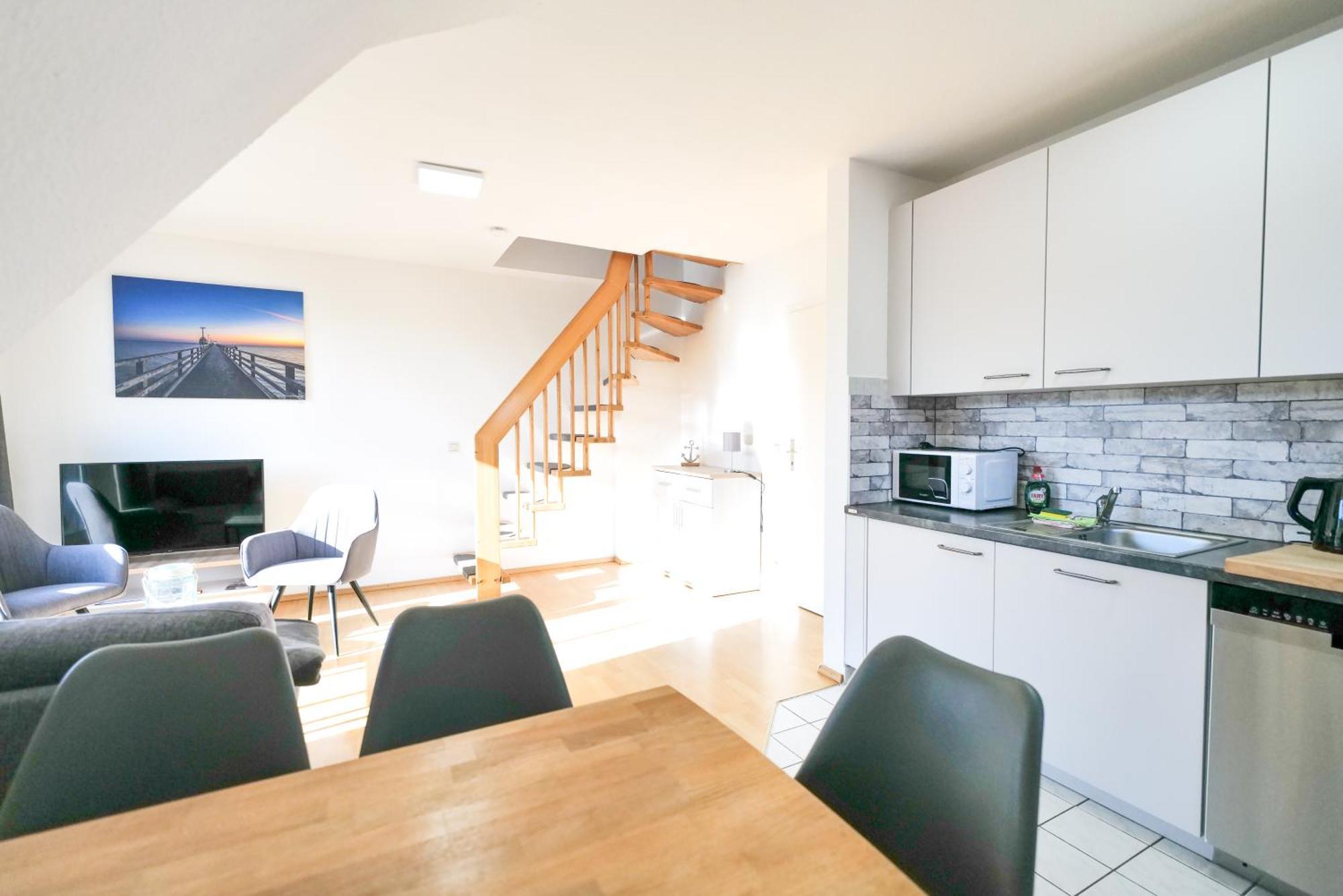 Ferienwohnungen Meerfarbig Zingst - Haustierfrei -Terrasse Mit Strandkorb Oder Balkon - E-Ladesaeule - Parkplatz - Wlan - Fahrradschuppen - Waschtrockner - Ruhig Und Zentral - Nichtraucher Εξωτερικό φωτογραφία